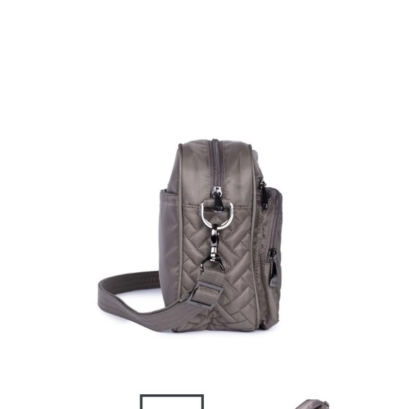 NEW! Cute “lug” Gray Quilted Crossbody Bag - Picture 9 of 11